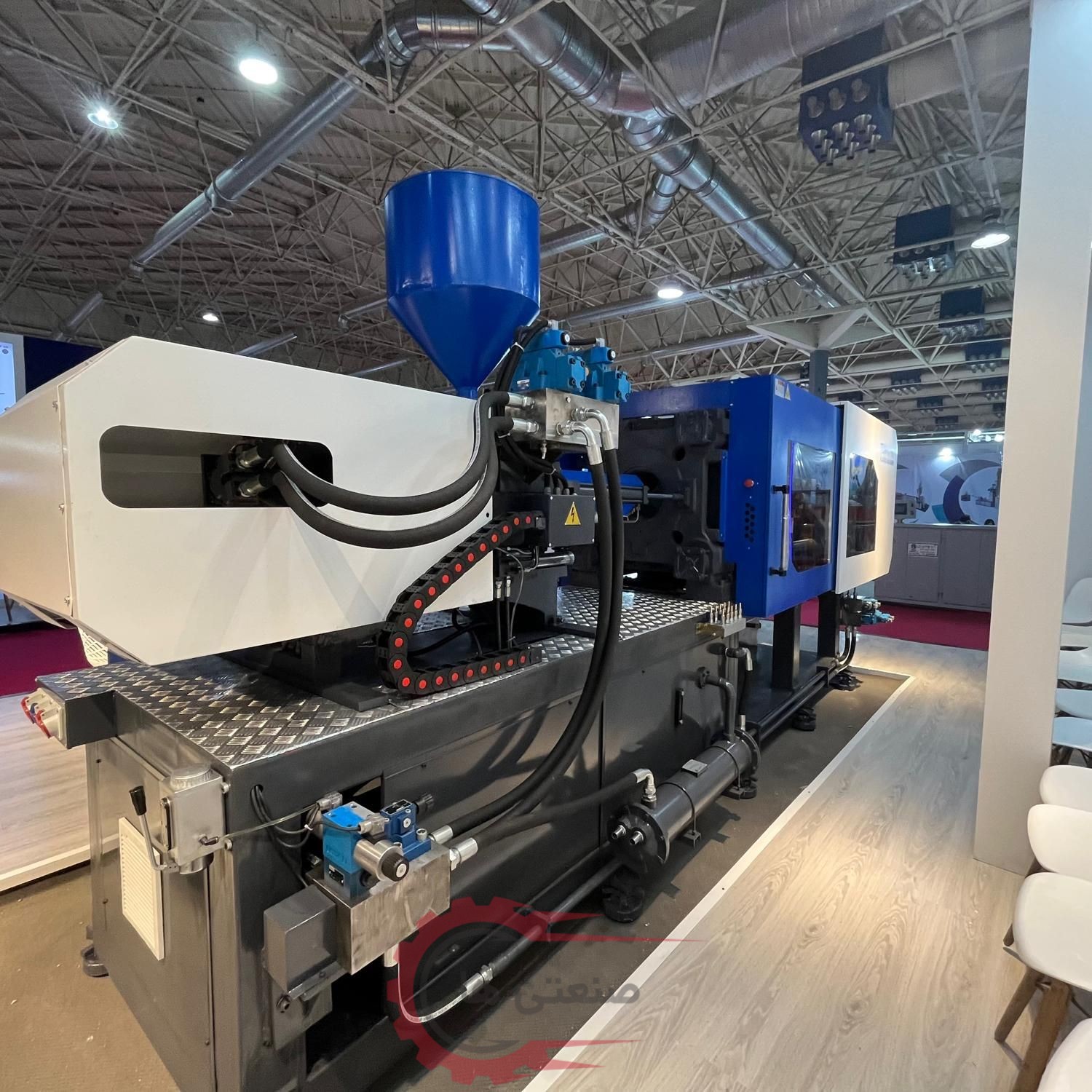 دستگاه تزریق پلاستیک