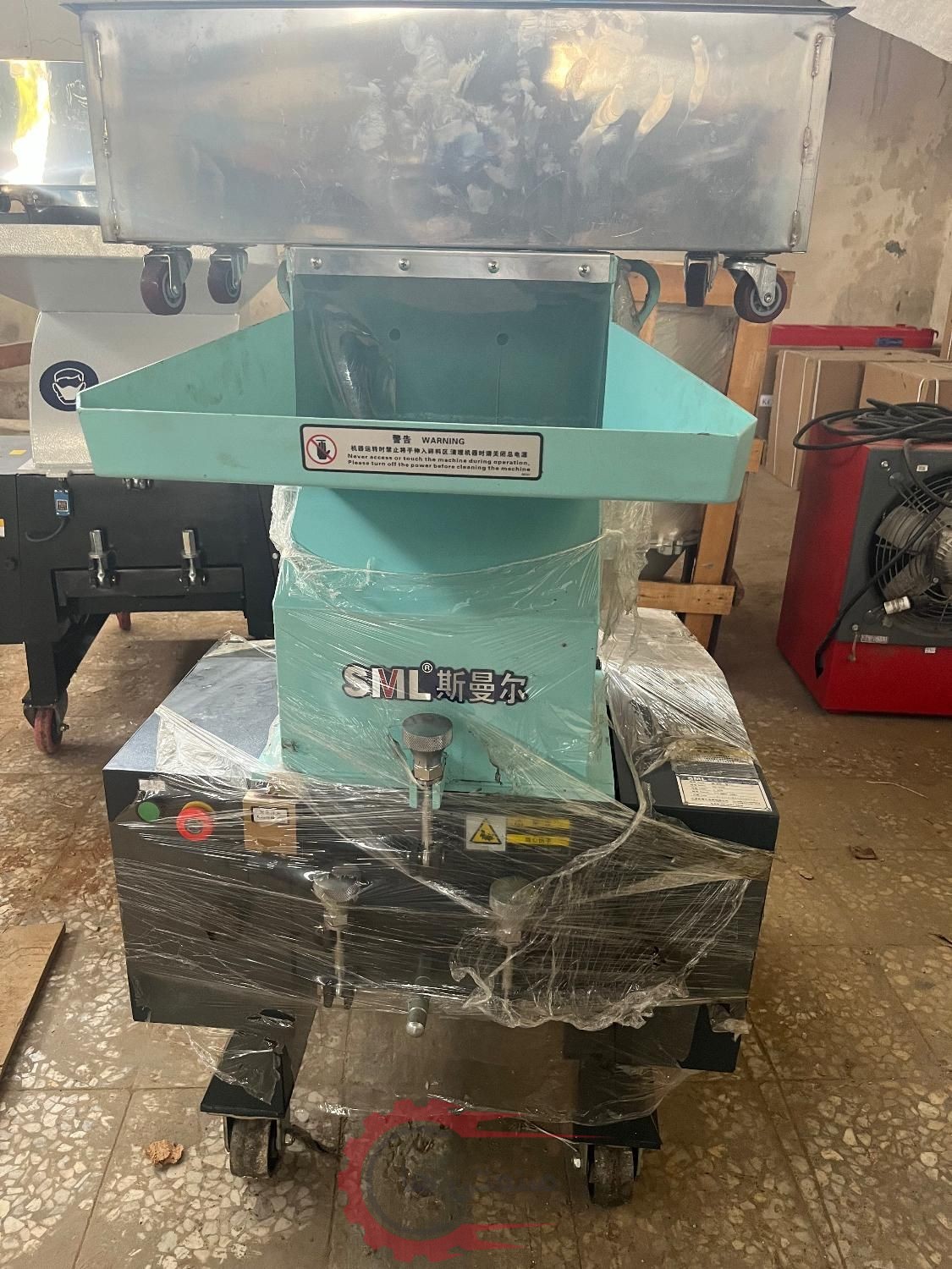 آسیاب ، گازگیر و موادکش دستگاه تزریق پلاستیک