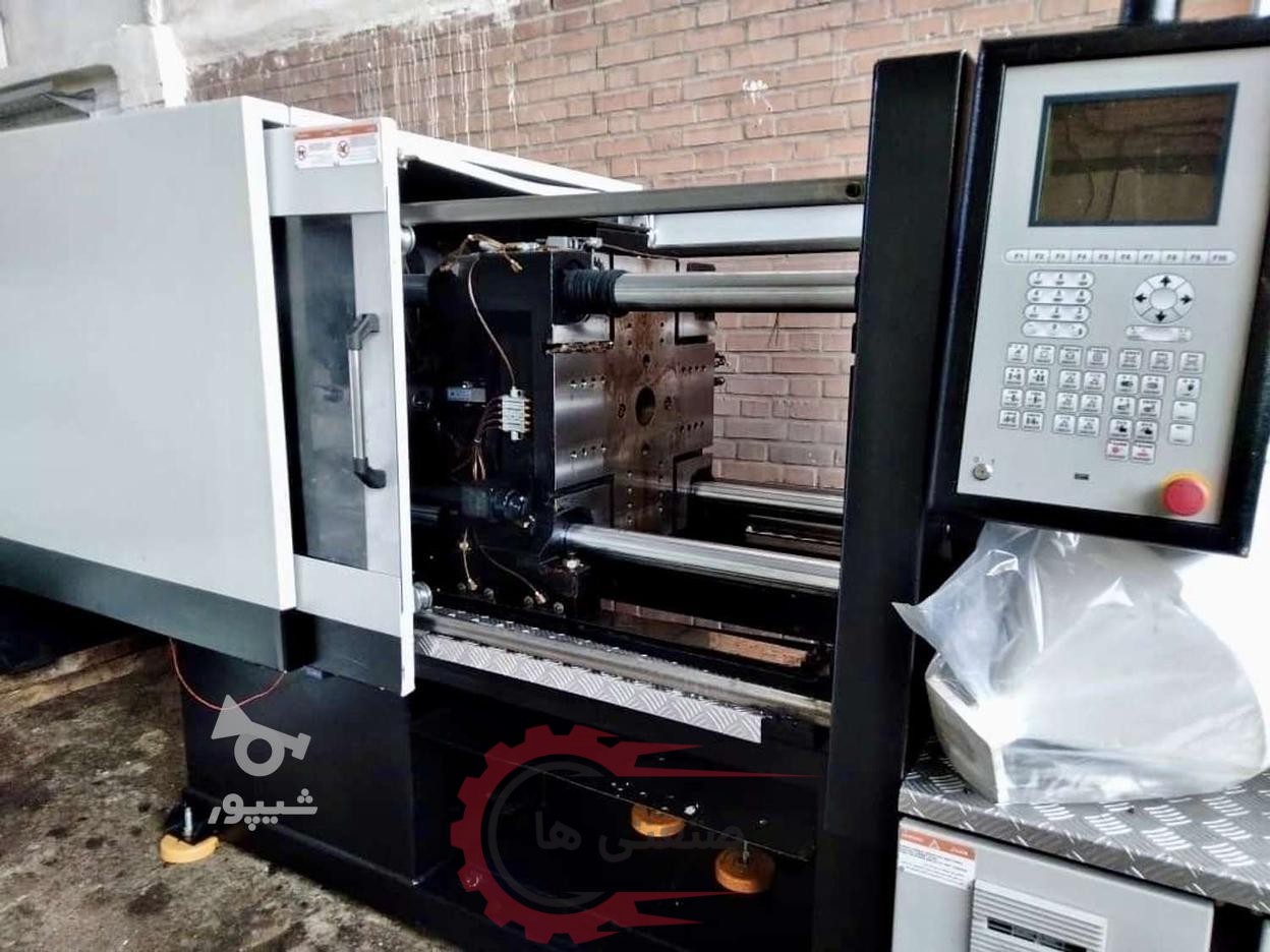 دستگاه تزریق پلاستیک 150 تن میلان کلا پلاستیک