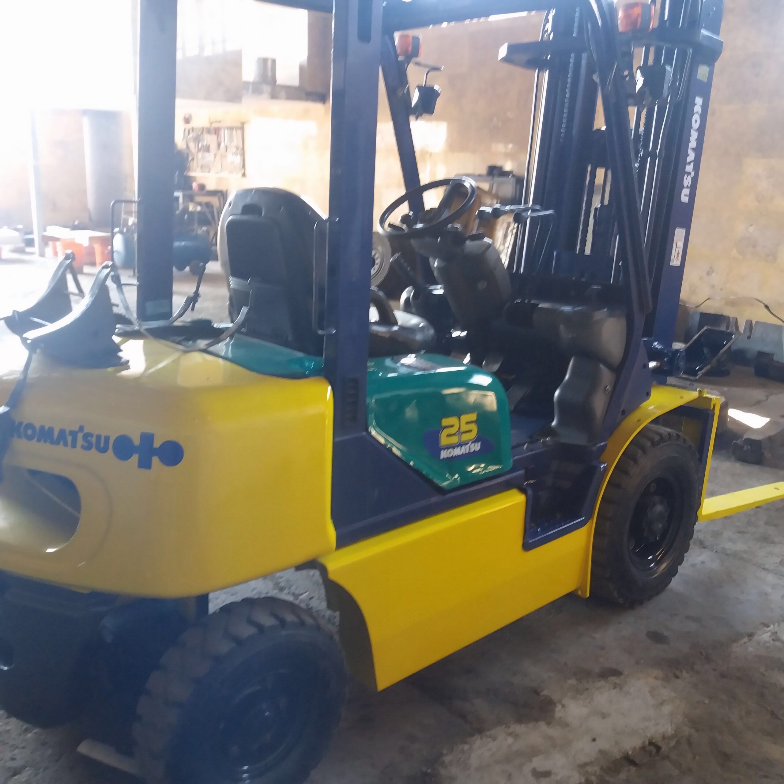 لیفتراک کوماتسو۲تن خط۱۲اتومات